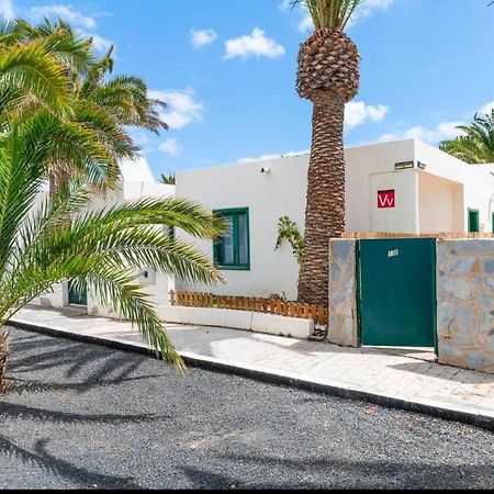 Rockbeach Bungalow Costa Teguise Luaran gambar