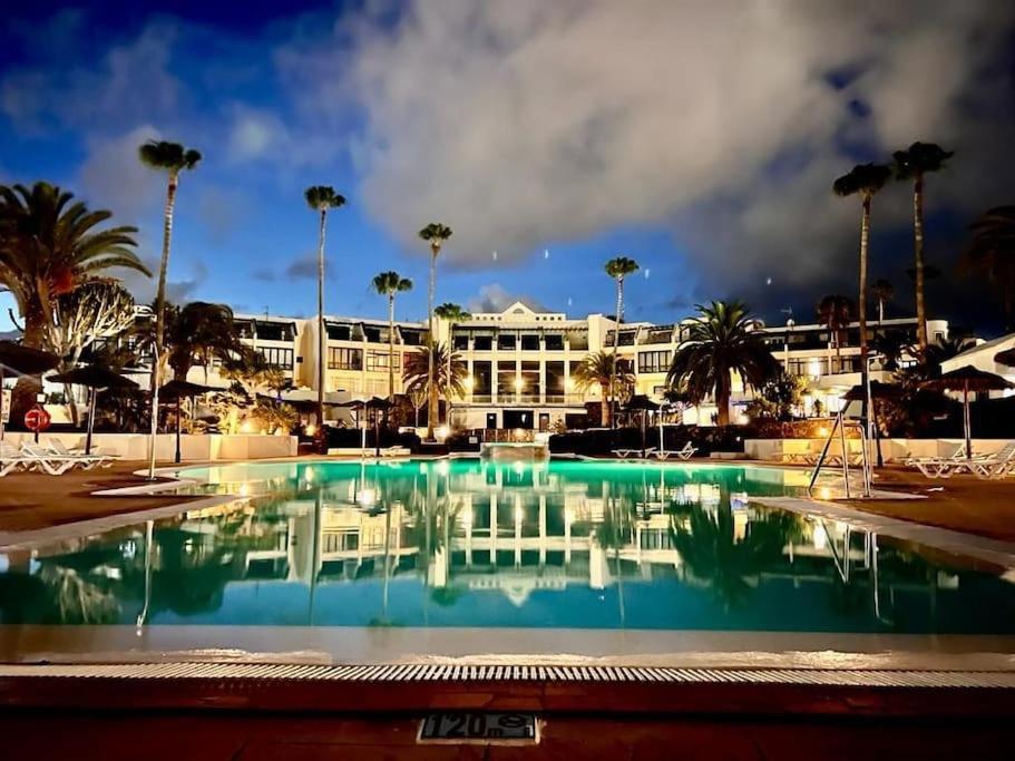 Rockbeach Bungalow Costa Teguise Luaran gambar