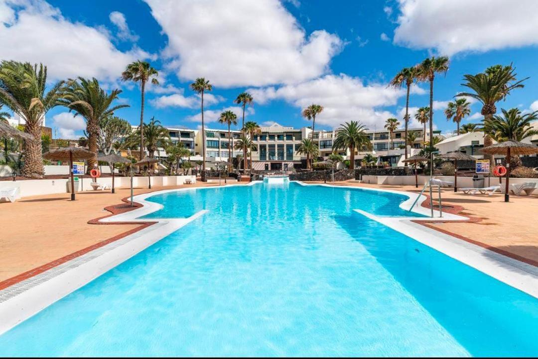 Rockbeach Bungalow Costa Teguise Luaran gambar